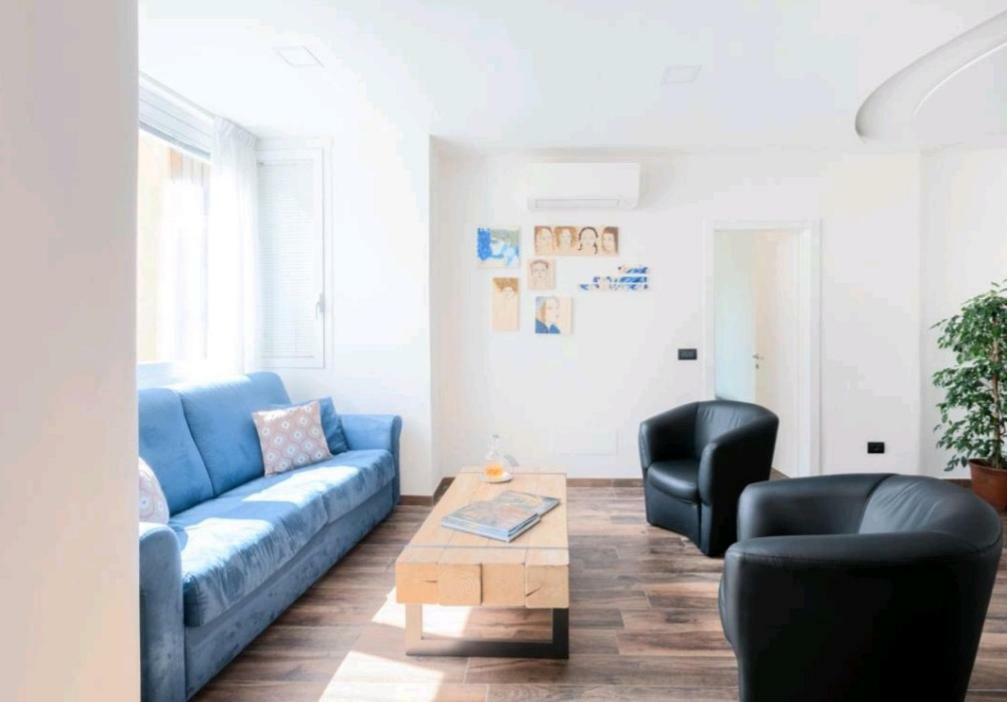 Apartment Cesare Balbo Rom